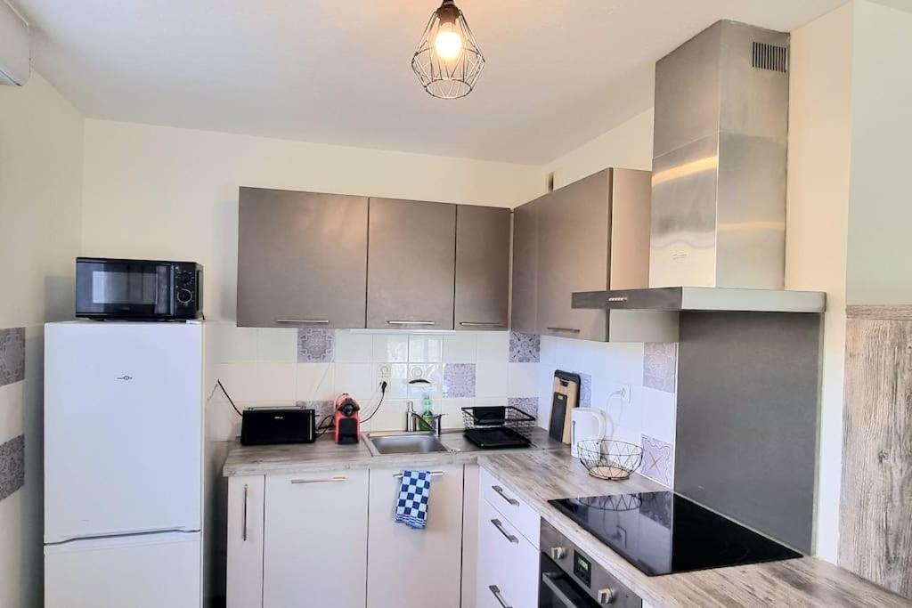 Apartamento T2 Pool & Terrasse - Parking - Metro - Wifi Toulouse Exterior foto
